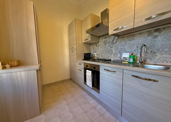 Sanremo Central Apartment Апартаменты Санремо