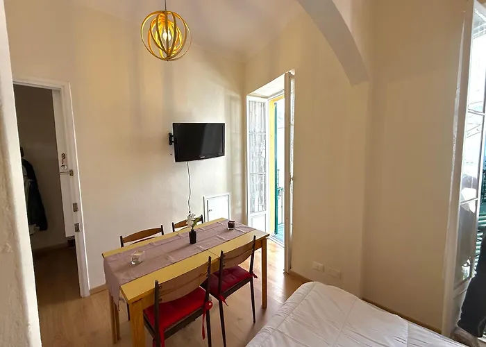 Sanremo Central Apartment Апартаменты *