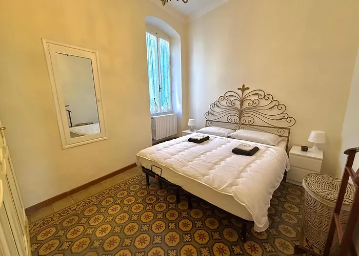 Sanremo Central Apartment Апартаменты Санремо